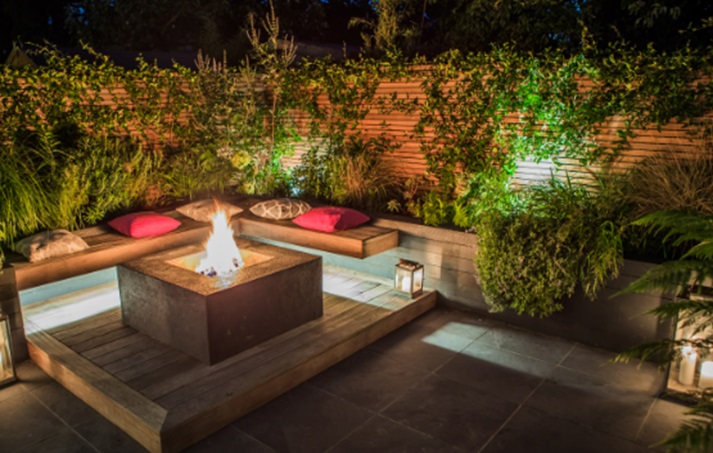 The Best Outdoor Lighting Ideas to Illuminate Any Home