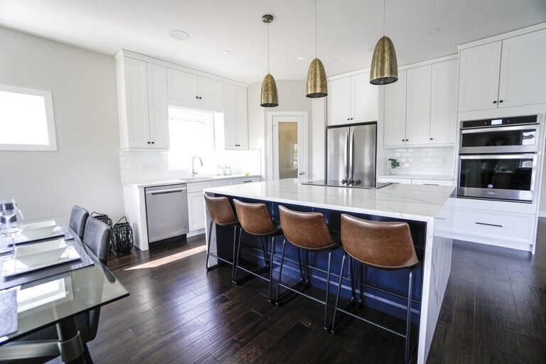 Stylish Navy Kitchen Island with White Cabinets: Transform Your Space with Elegance