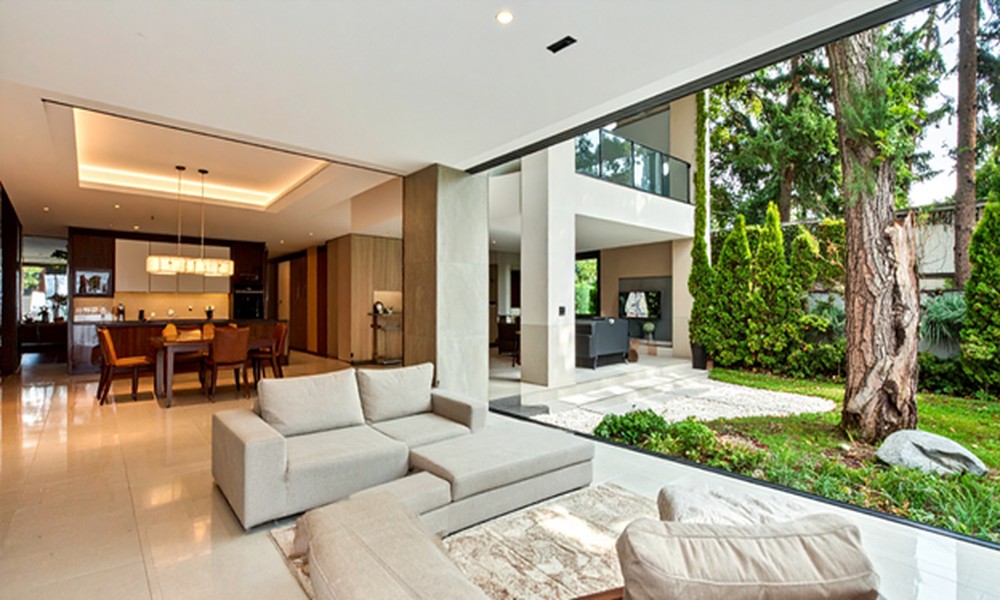 Wood, Glass, and Patina: 5 Materials Defining High-End Southern California Architecture