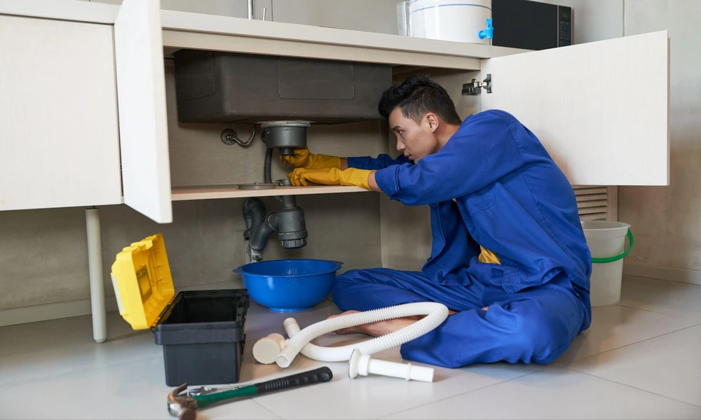 How to Minimise Water Damage During a Plumbing Emergency